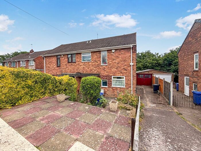 3 Bedroom Semi-Detached House For Sale In Lawnsdown Road, Brierley Hill, West Midlands, DY5
