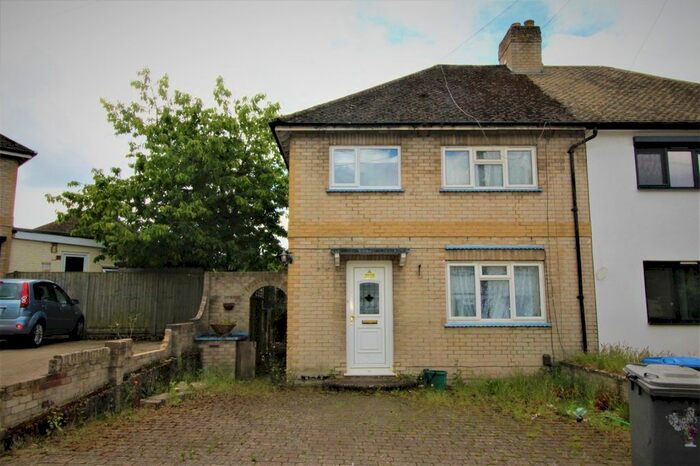 6 Bedroom Semi-Detached House To Rent In Firbank Place, Englefield Green, Egham, Surrey, TW20