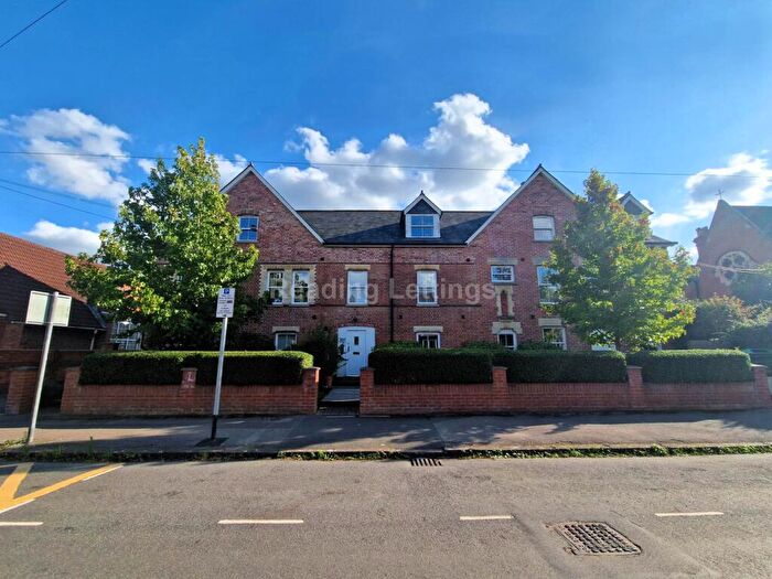 1 Bedroom Apartment To Rent In South View Ave, Caversham, RG4
