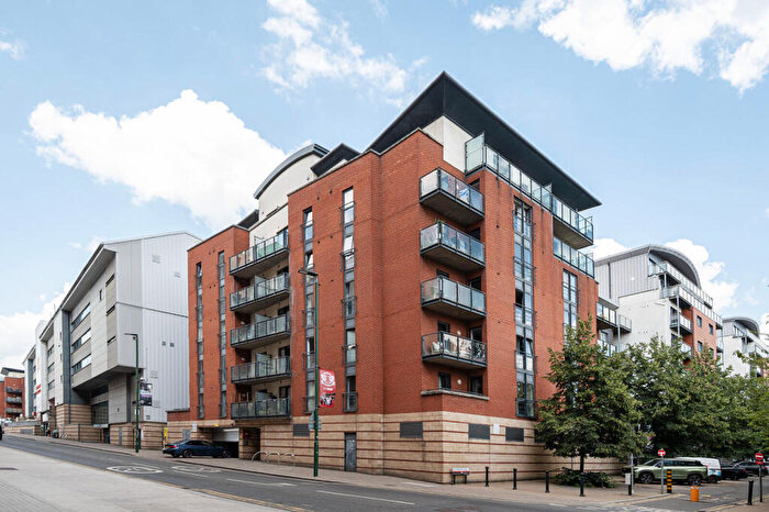 1 Bedroom Flat For Sale In Oliver Road, Leyton, London, E10