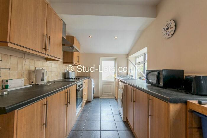 4 Bedroom Terraced House To Rent In First Avenue, Heaton NE6