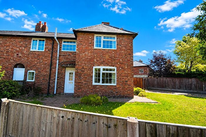 5 Bedroom Semi-Detached House To Rent In Vauxhall Crescent, Newport, TF10
