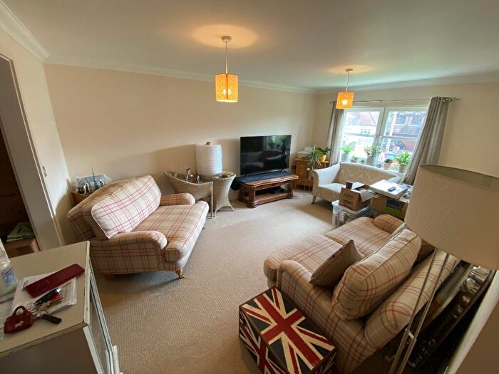 2 Bedroom Apartment To Rent In Eastwood Road, Rayleigh, Essex, SS6