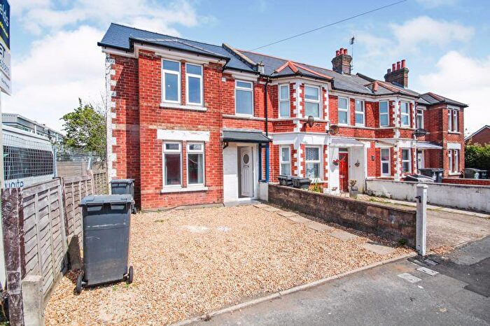 4 Bedroom Semi-Detached House To Rent In Windham Road, Bournemouth, BH1