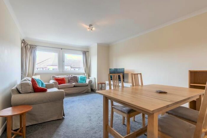 2 Bedroom Flat To Rent In West Bryson Road, Edinburgh, EH11
