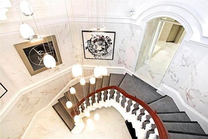 1 Bedroom Apartment To Rent In Well Street, Bradford, West Yorkshire, BD1