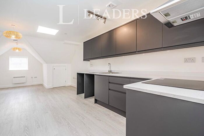 1 Bedroom Flat To Rent In Leigh Road, Eastleigh, Hampshire, SO50