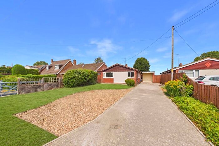 4 Bedroom Detached Bungalow For Sale In North End Road, Steeple Claydon, MK18