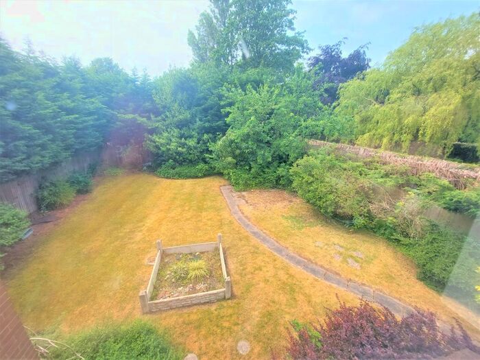 4 Bedroom Detached House To Rent In Vicarage Road, Birmingham, B14