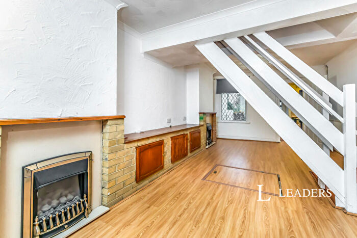 2 Bedroom House To Rent In Whitehorse Hill, Chatham, Kent, ME5