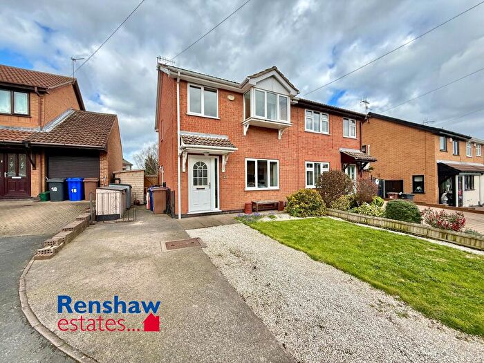 3 Bedroom Semi Detached House For Sale In Boatmans Close, Ilkeston, Derbyshire, DE7