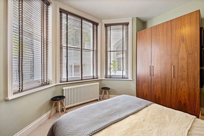 2 Bedroom Flat For Sale In Cromwell Road, Hove, BN3