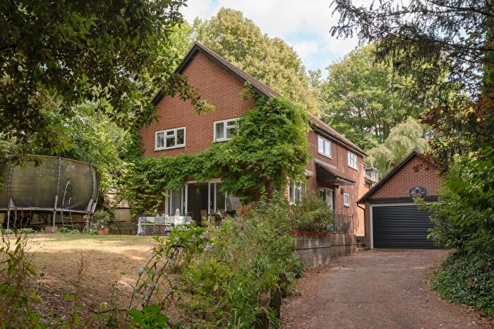 6 Bedroom Detached House For Sale In Pullens Lane, Headington, OX3