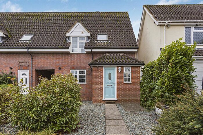 3 Bedroom End Of Terrace House For Sale In Rivershill, Watton At Stone, Hertford, SG14