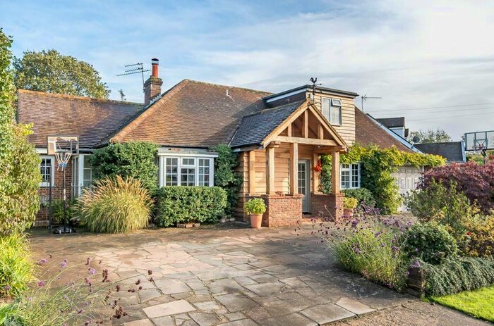 5 Bedroom Detached House For Sale In Hawkshead Lane, North Mymms, Hatfield, AL9