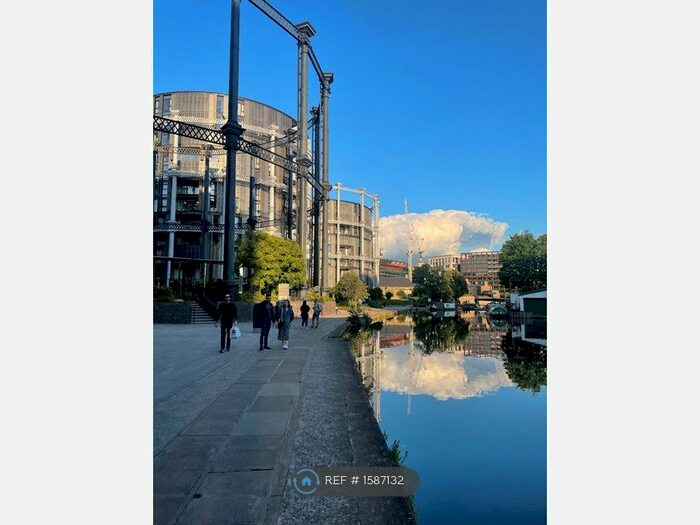 Studio To Rent In Gasholders Building, London, N1C