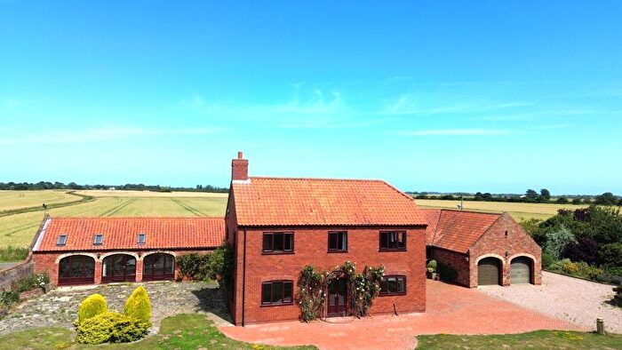 3 Bedroom Barn Conversion For Sale In Mill Lane, South Somercotes, LN11
