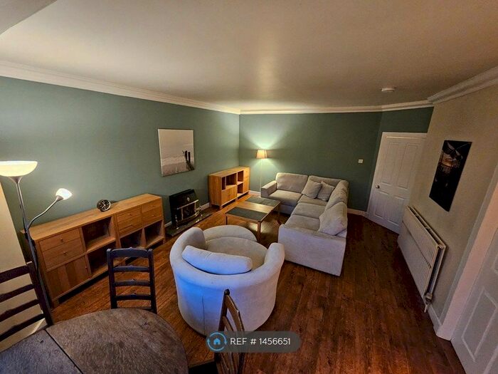 2 Bedroom Flat To Rent In Grange Gardens, Bridge Of Allan, Stirling, FK9