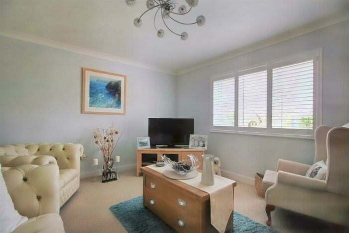 3 Bedroom Detached Bungalow For Sale In Bowett Close, Hundleton, Pembroke, SA71