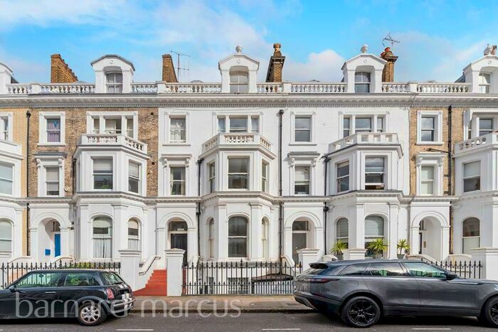 2 Bedroom Apartment To Rent In Coleherne Road, Chelsea, SW10