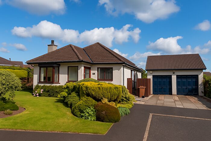 3 Bedroom Detached Bungalow To Rent In Laigh Road, Glasgow, G77