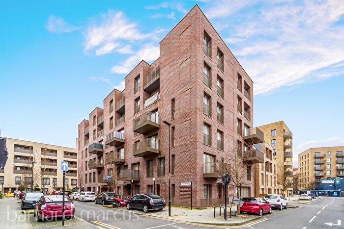 1 Bedroom Flat To Rent In Clarke Avenue, Hounslow, TW3