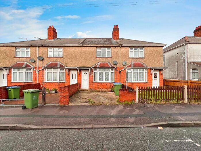 3 Bedroom Terraced House For Sale In Sycamore Road, Southampton, SO16