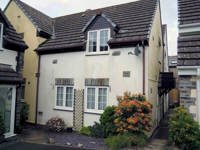 2 Bedroom End Of Terrace House To Rent In Eastern Avenue, Liskeard, PL14