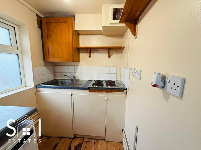 1 Bedroom Studio To Rent In West End Road, Southall, UB1