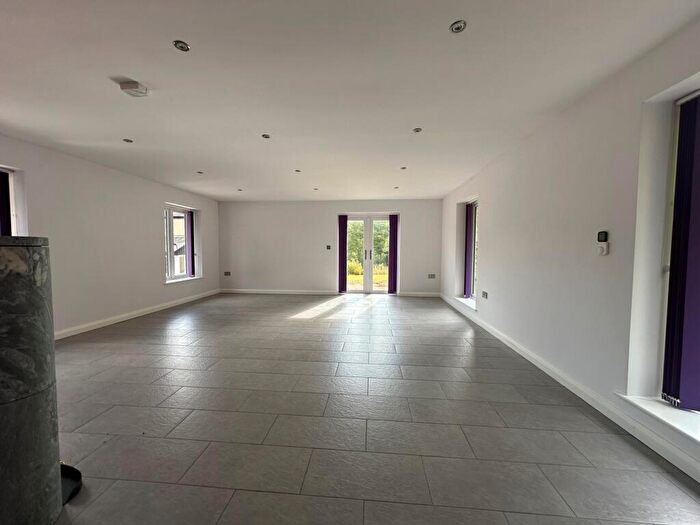 2 Bedroom Bungalow To Rent In Woodside House, Maypole, NP25