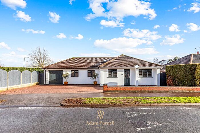 3 Bedroom Detached Bungalow For Sale In Stonewell Crescent, Nuneaton, CV11