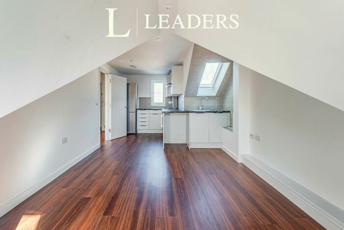 1 Bedroom Apartment To Rent In Park Terrace East, Horsham, RH13