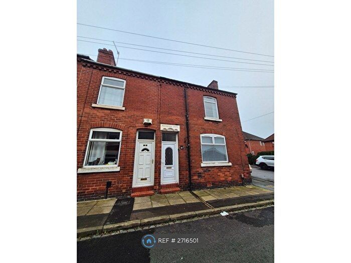 3 Bedroom End Terrace House To Rent In Kinver Street, Stoke-On-Trent, ST6