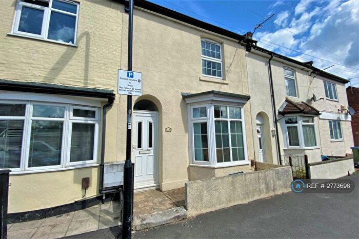 4 Bedroom Terraced House To Rent In Middle Street, Southampton, SO14