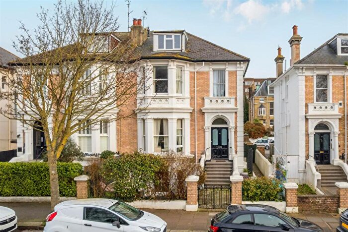 1 Bedroom Apartment For Sale In Denmark Villas, Hove, BN3