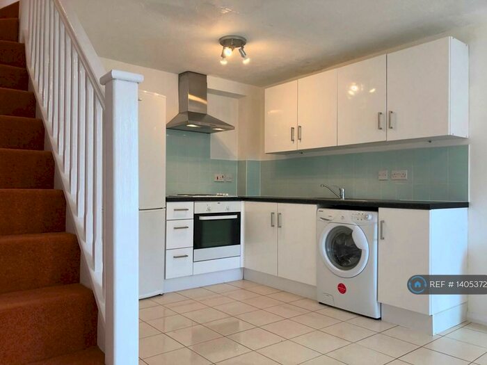 1 Bedroom Terraced House To Rent In Magpie Close, Colindale, NW9