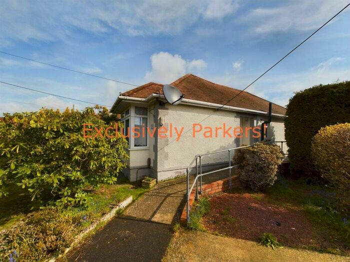 2 Bedroom Bungalow To Rent In Sunset Road, Totton, SO40