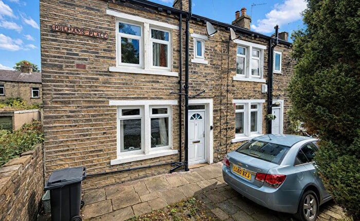 1 Bedroom Cottage For Sale In Pulmans Place, Skircoat Green, Halifax, HX3