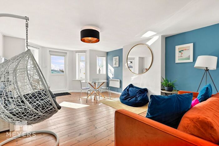 2 Bedroom Flat For Sale In Boscombe Spa Road, Bournemouth, BH5
