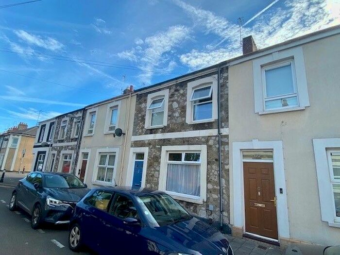 2 Bedroom Property To Rent In System Street, Roath, Cardiff, CF24