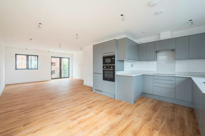 2 Bedroom Flat To Rent In Malden Road, Kentish Town, London, NW5