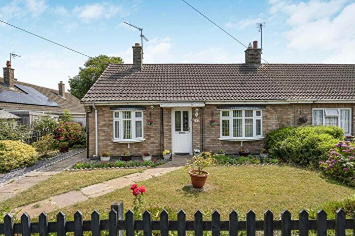 2 Bedroom Semi-Detached Bungalow For Sale In Round Close, Welton, Daventry, NN11