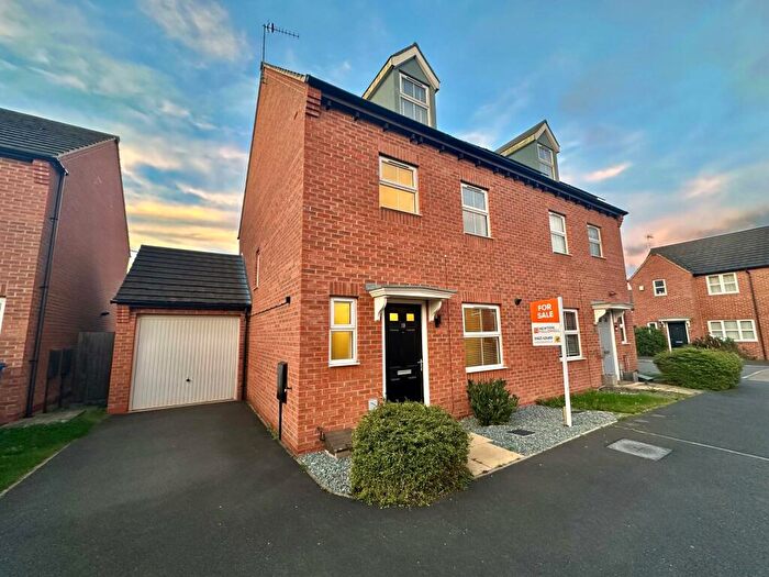 4 Bedroom Semi-Detached House For Sale In Hewett Street, Warsop Vale, NG20