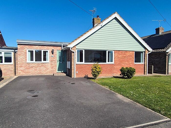 3 Bedroom Bungalow For Sale In Downing Close, West Meads, PO21
