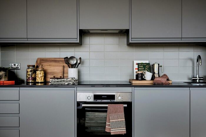 3 Bedroom Apartment To Rent In Uncle Leeds, Whitehall, Leeds, LS12