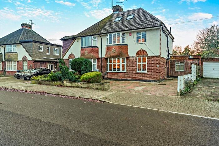 4 Bedroom Semi-Detached House To Rent In Hill Road, Pinner, HA5