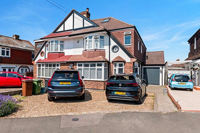 5 Bedroom Semi Detached House For Sale In Bradstock Road, Stoneleigh, Surrey, KT17