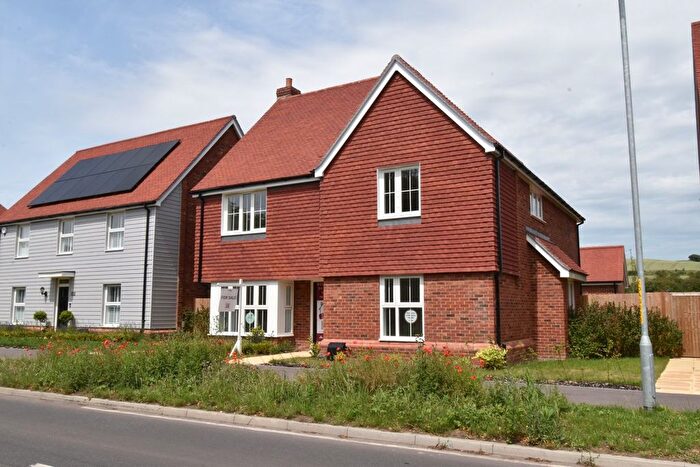 4 Bedroom Detached House For Sale In Old Ashford Road, Lenham, Maidstone, ME17