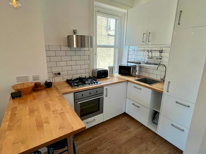 1 Bedroom Flat To Rent In Dickson Street, Easter Road, Edinburgh, EH6