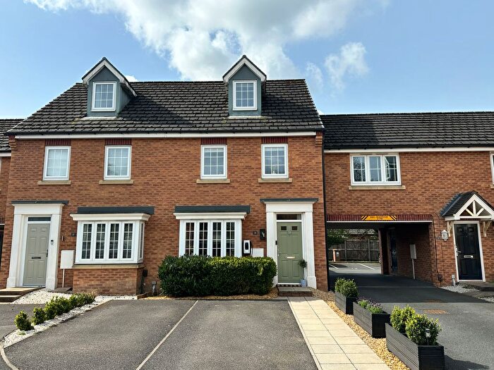 3 Bedroom Terraced House For Sale In Hickory Close, Newton-Le-Willows, WA12